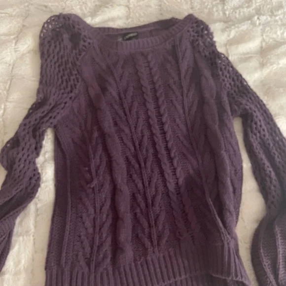 Express knit sweater - Picture 8 of 10